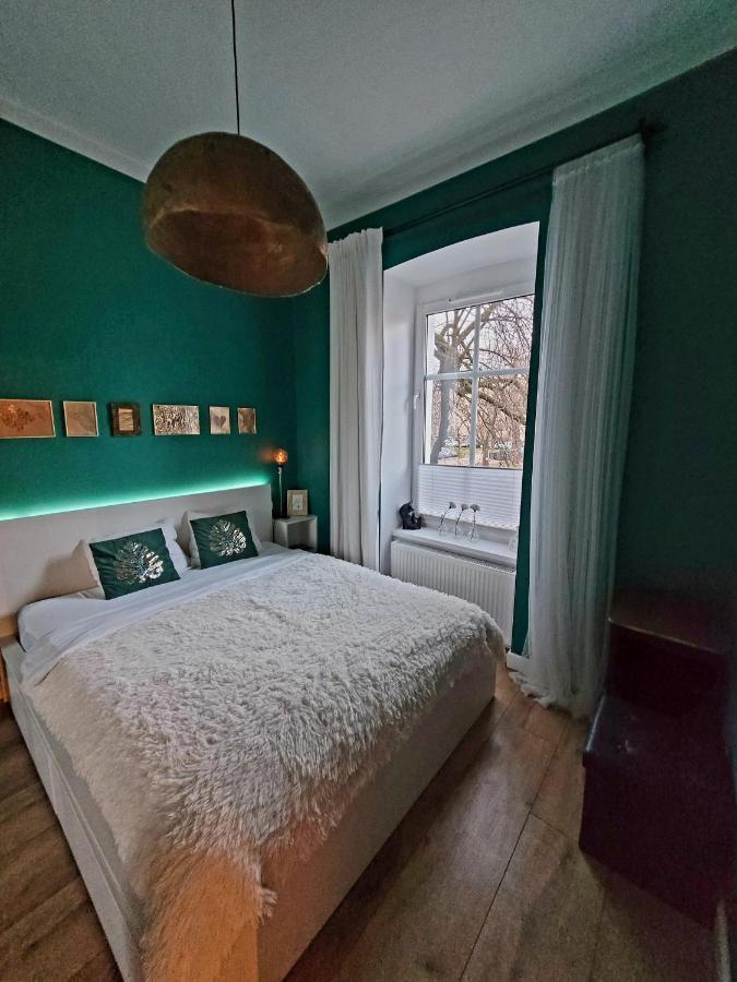 Apartament By The Way Apartment Wroclaw Bagian luar foto