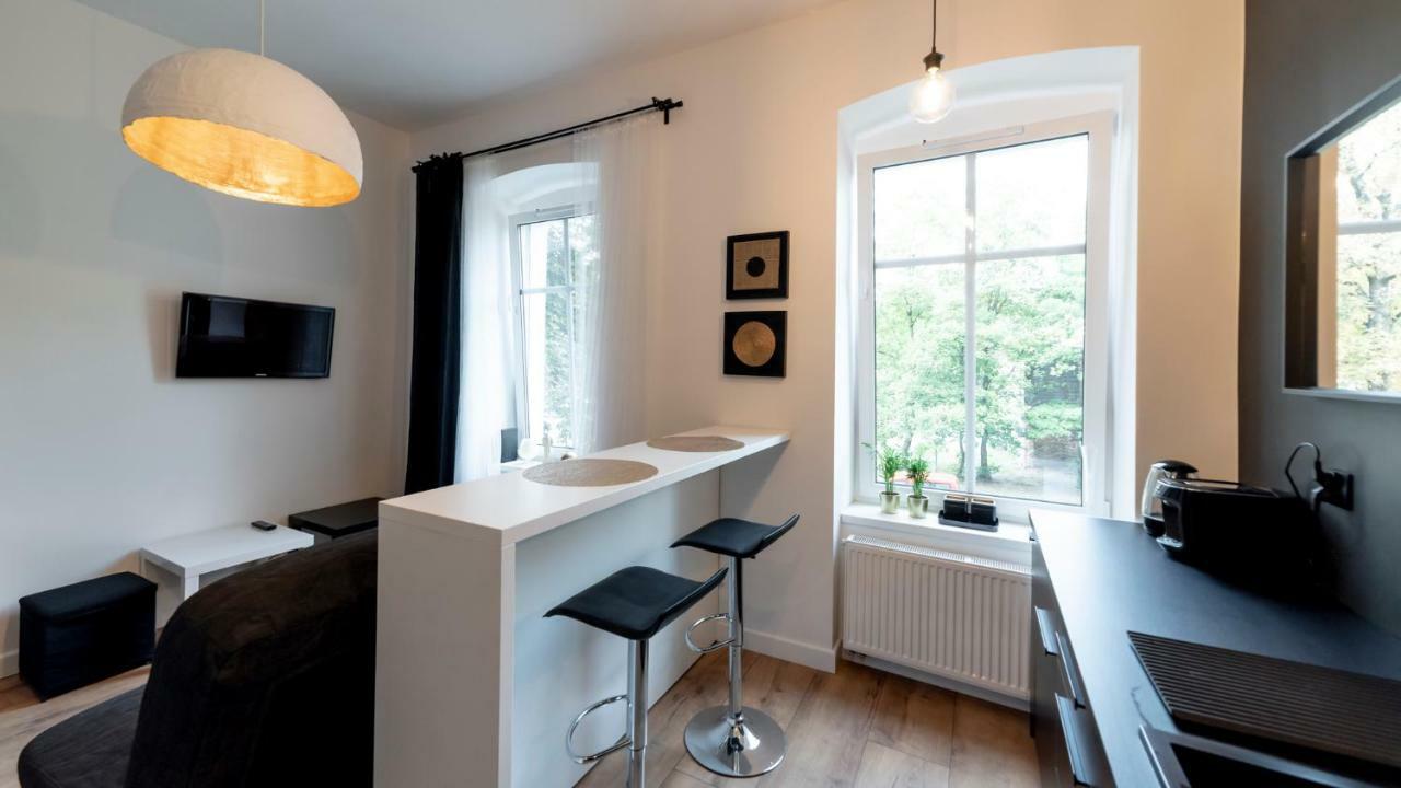 Apartament By The Way Apartment Wroclaw Bagian luar foto